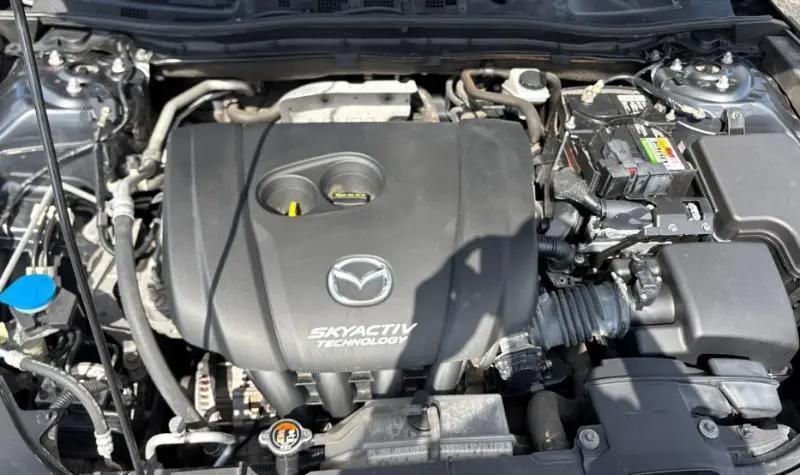 Mazda MAZDA3 i 2015
