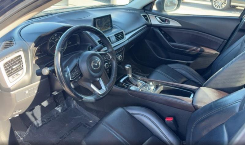 Mazda MAZDA3 Touring 4D Sedan 2017