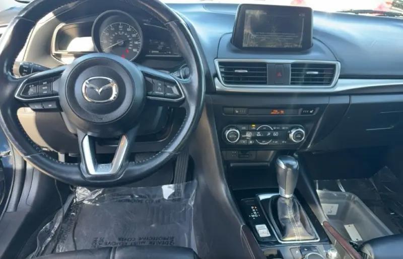 Mazda MAZDA3 Touring 4D Sedan 2017