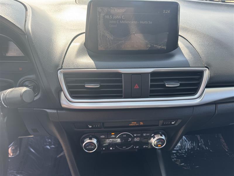 Mazda MAZDA3 Touring 4D Sedan 2017