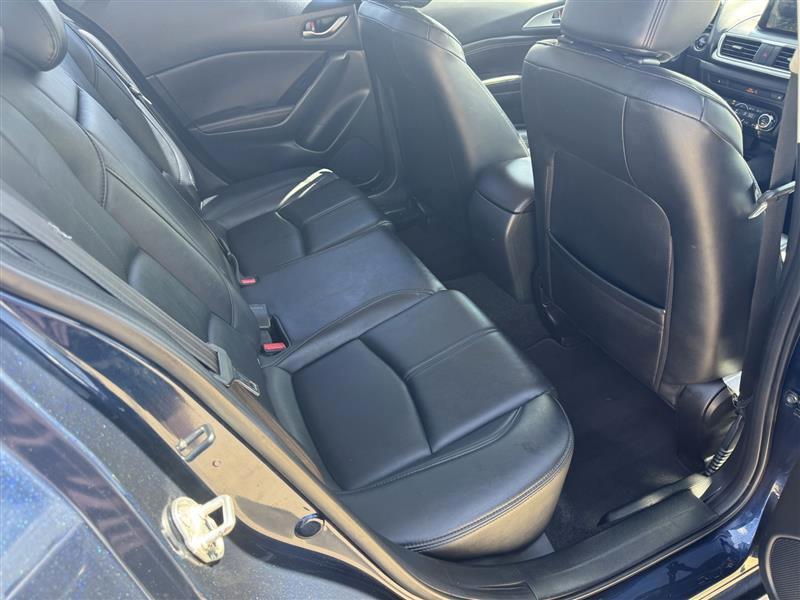 Mazda MAZDA3 Touring 4D Sedan 2017
