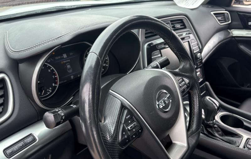 Nissan Maxima 3.5 SV 2020