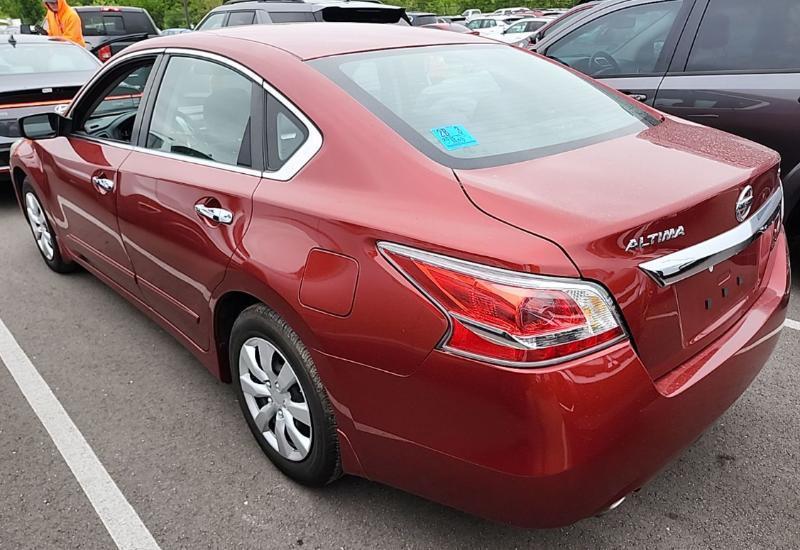 Nissan Altima 2.5 S 2015