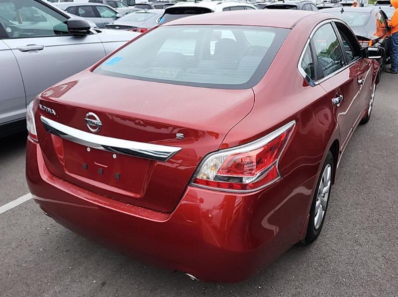Nissan Altima 2.5 S 2015