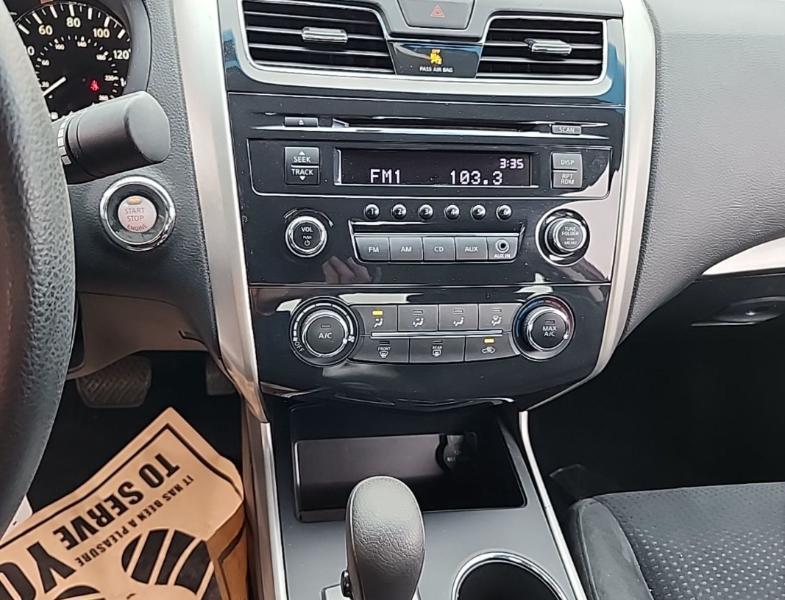 Nissan Altima 2.5 S 2015