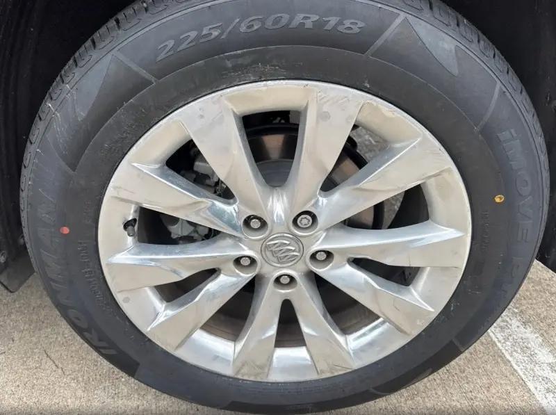 Buick Envision Essense 2017
