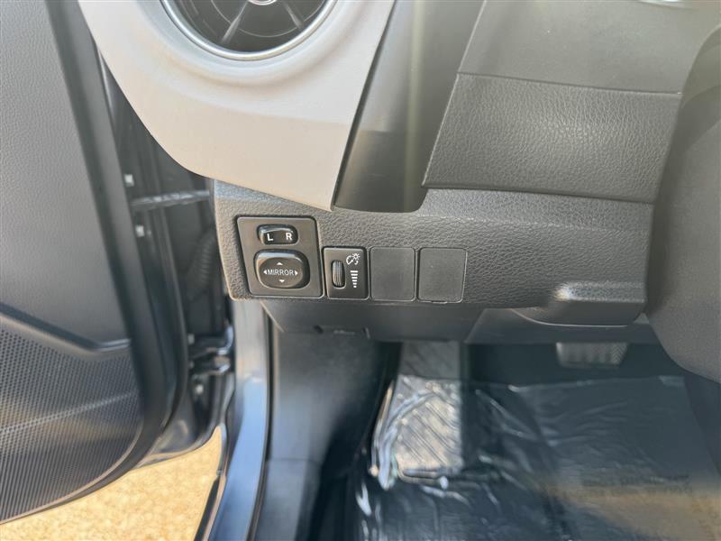 Toyota Corolla LE 2017