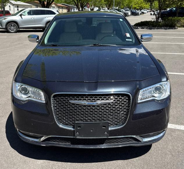 Chrysler 300 Limited AWD 2018