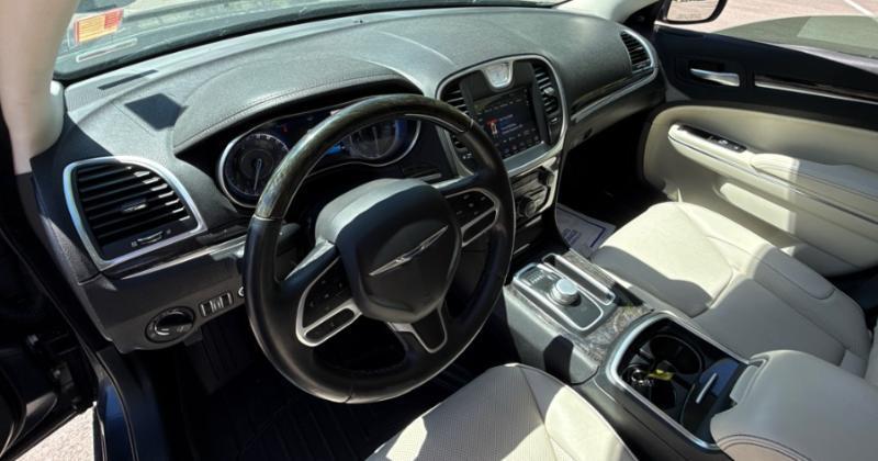 Chrysler 300 Limited AWD 2018