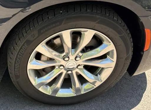 Chrysler 300 Limited AWD 2018