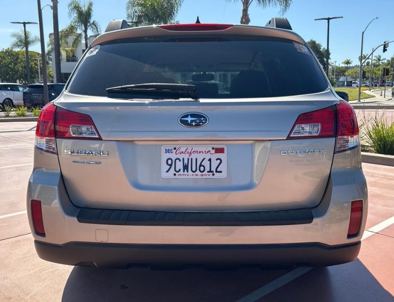 Subaru Outback 2.5i Limited 2014