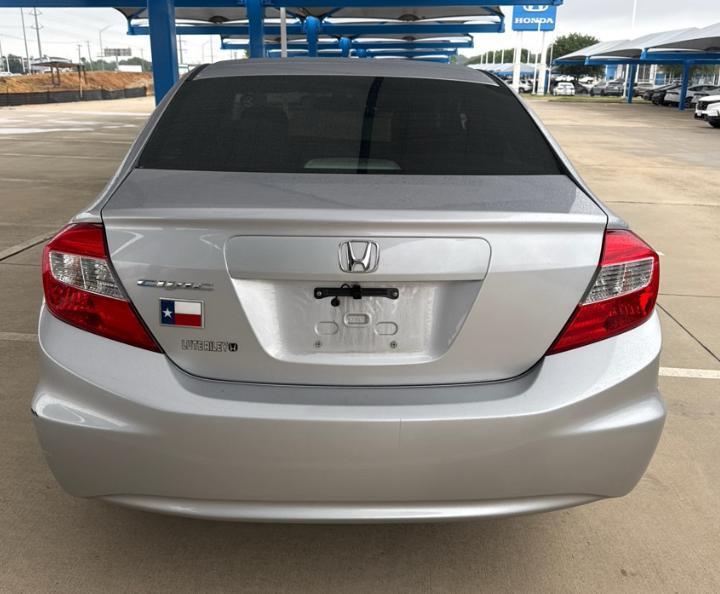 Honda Civic LX 2012