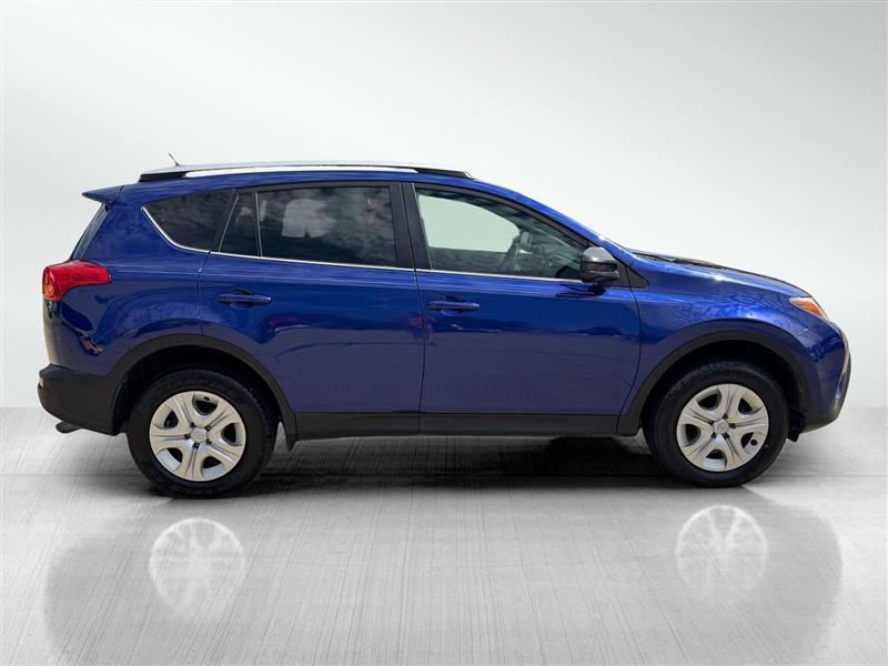 Toyota RAV4 LE 2015