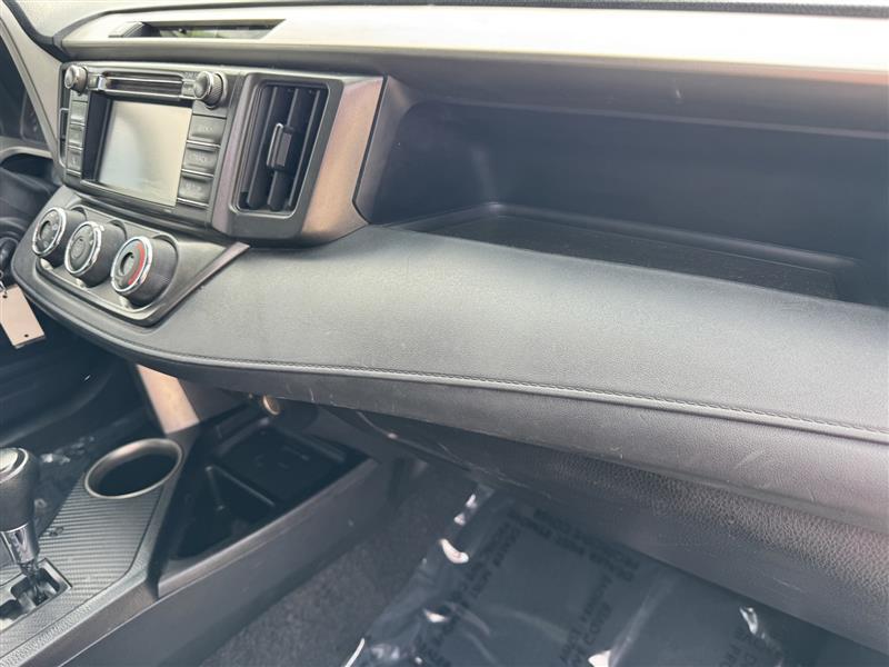 Toyota RAV4 LE 2015
