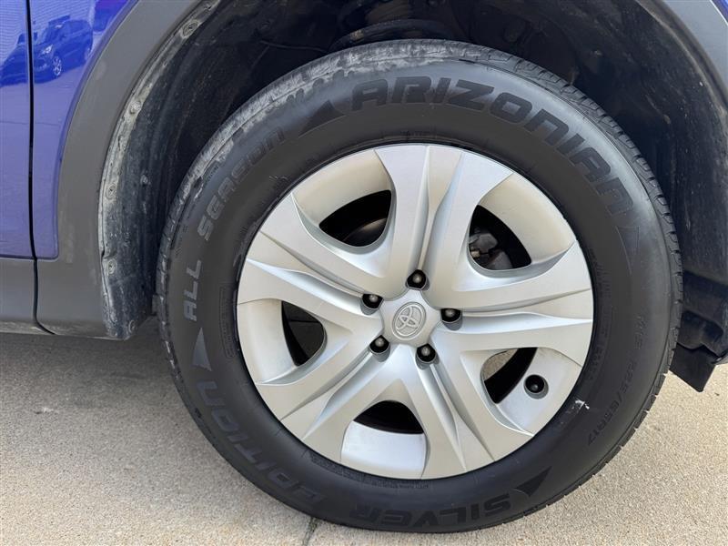 Toyota RAV4 LE 2015
