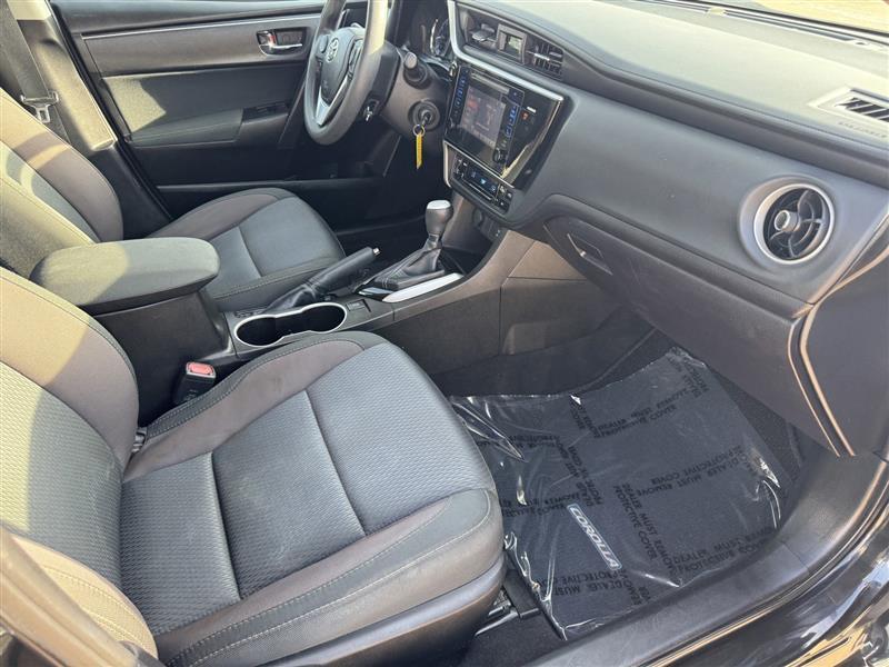 Toyota Corolla LE 2017