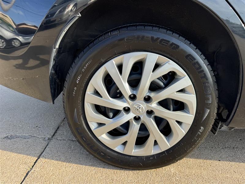 Toyota Corolla LE 2017