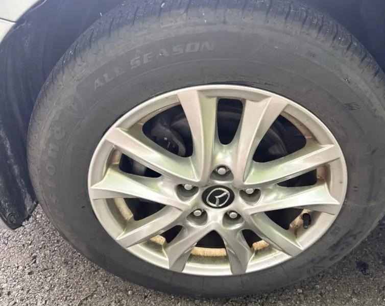Mazda MAZDA3  2015