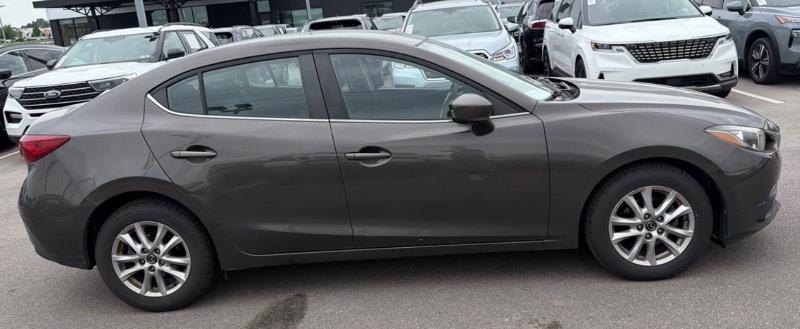 Mazda MAZDA3 i Sport 2016