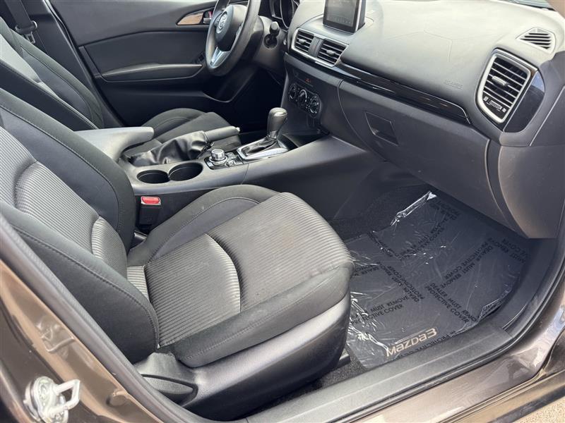 Mazda MAZDA3 i Sport 2016