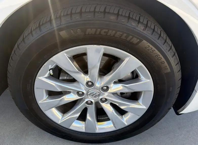 Buick Envision Essense 2017