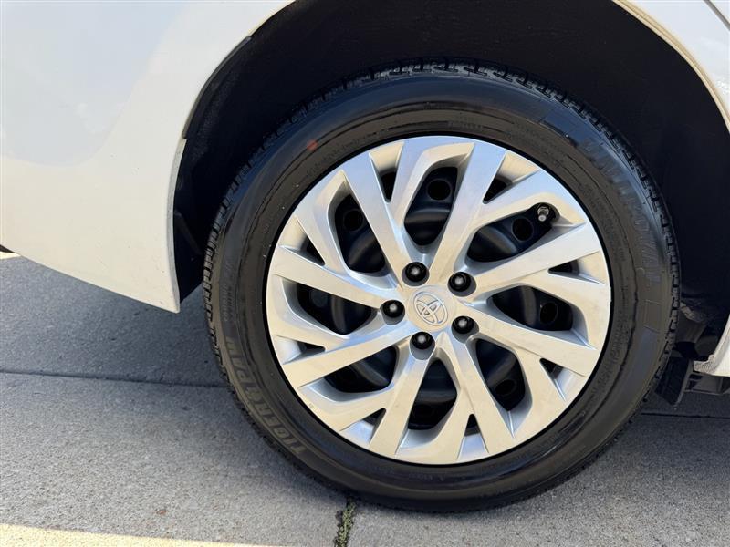 Toyota Corolla LE 2018