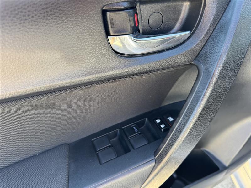 Toyota Corolla LE 2019
