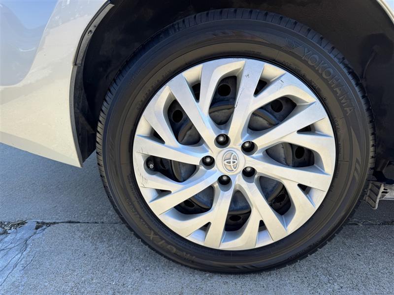 Toyota Corolla LE 2019