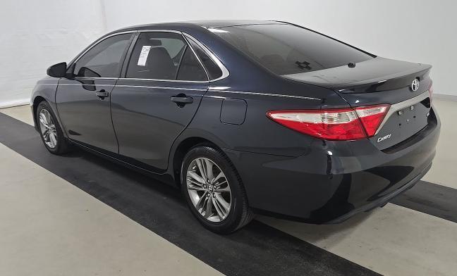 Toyota Camry SE 2016