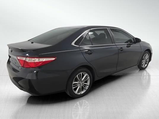 Toyota Camry SE 2016