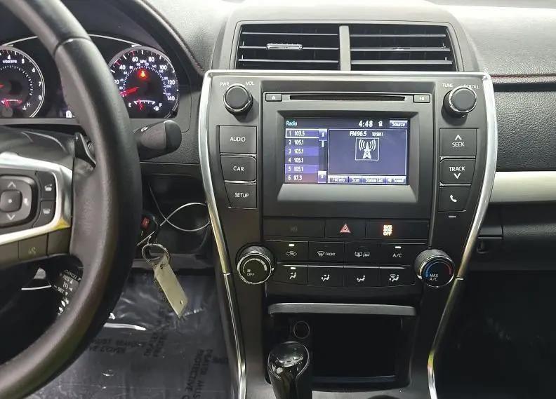 Toyota Camry SE 2016
