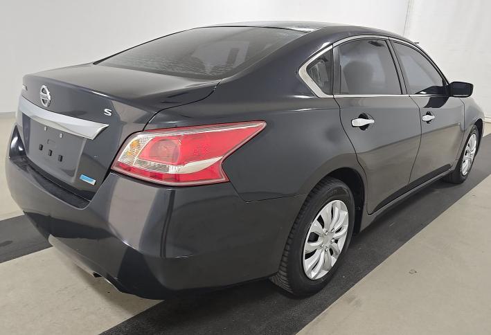 Nissan Altima 2.5 S 2013