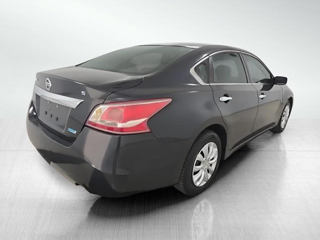 Nissan Altima 2.5 S 2013