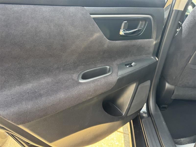 Nissan Altima 2.5 S 2013