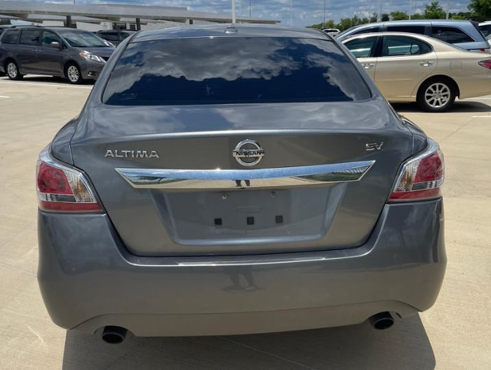 Nissan Altima 2.5 SV 2015