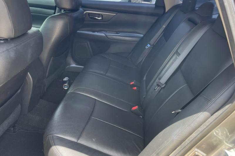 Nissan Altima 2.5 SV 2015