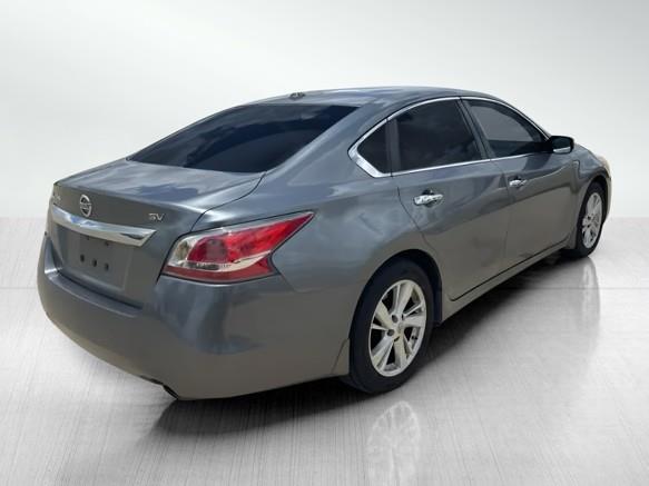 Nissan Altima 2.5 SV 2015