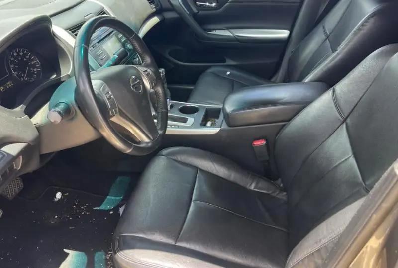 Nissan Altima 2.5 SV 2015