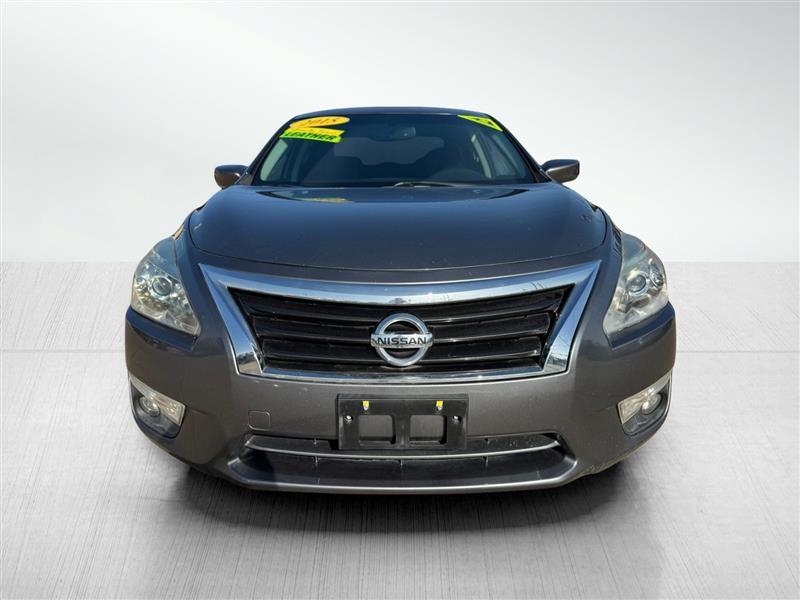 Nissan Altima 2.5 SV 2015