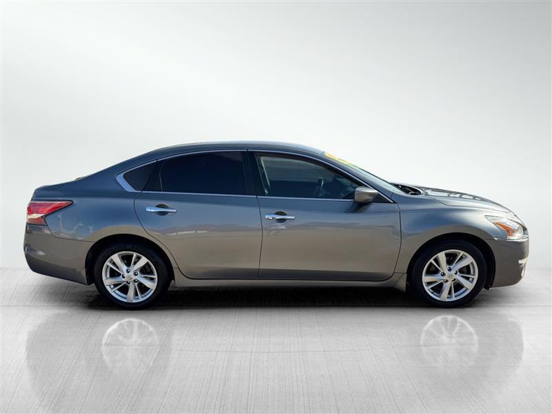 Nissan Altima 2.5 SV 2015