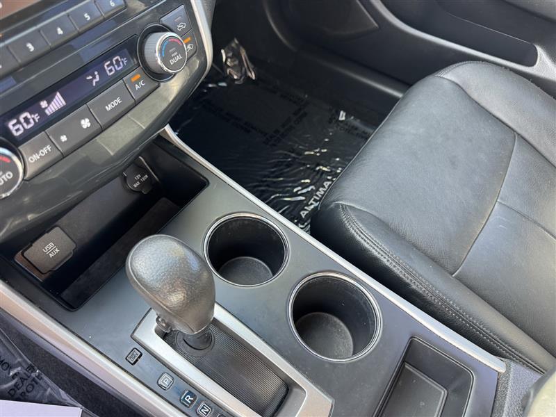 Nissan Altima 2.5 SV 2015