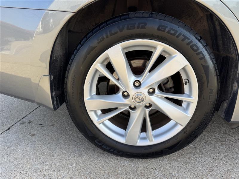 Nissan Altima 2.5 SV 2015