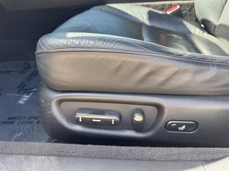 Acura RL 3.5RL with Navigation System 2005
