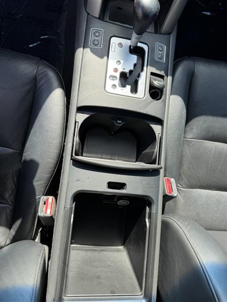 Acura RL 3.5RL with Navigation System 2005
