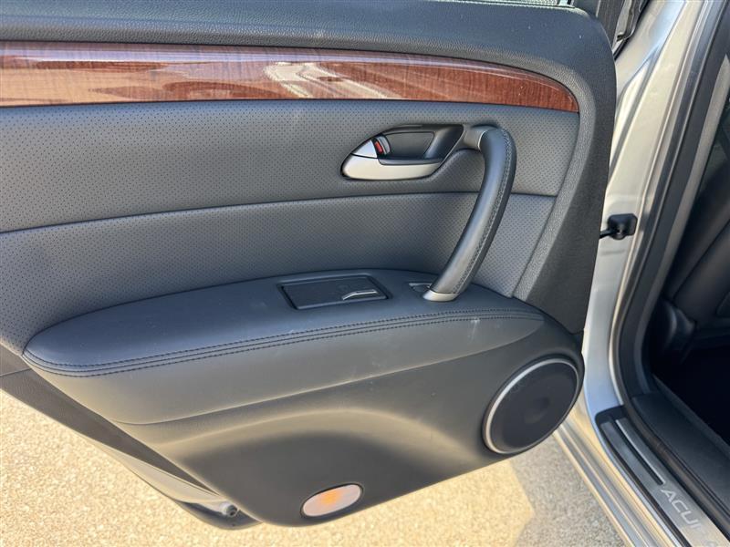 Acura RL 3.5RL with Navigation System 2005