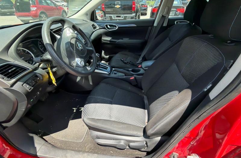 Nissan Sentra SR Sedan 2016