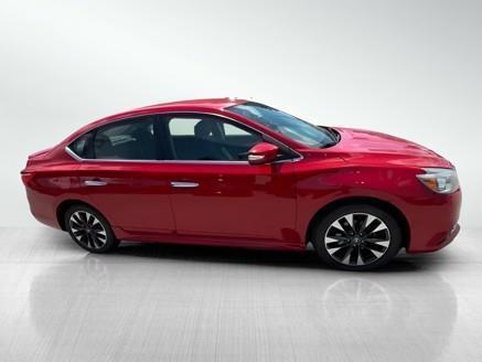 Nissan Sentra SR Sedan 2016