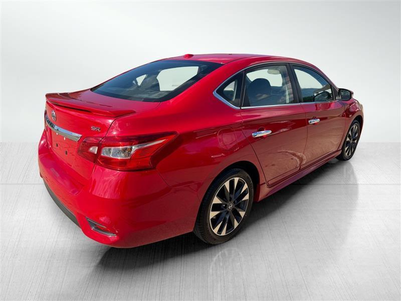 Nissan Sentra SR Sedan 2016