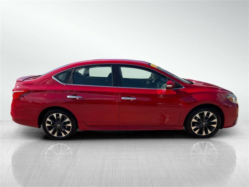Nissan Sentra SR Sedan 2016