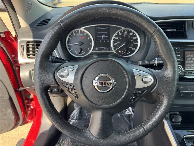 Nissan Sentra SR Sedan 2016